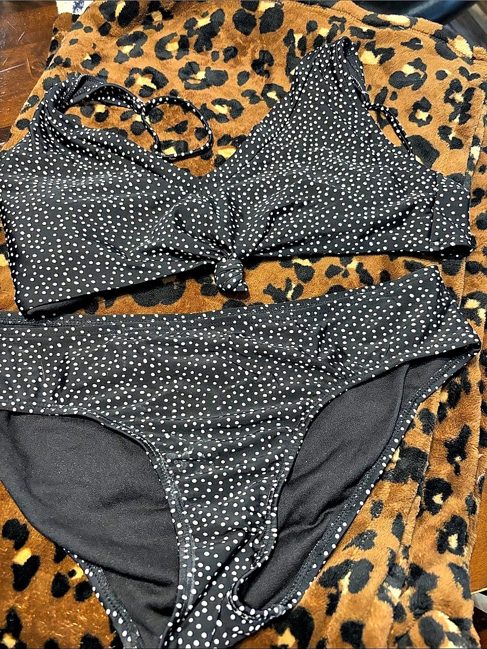 No Boundries Dot Bikini Set in Black & White Size Large Like New